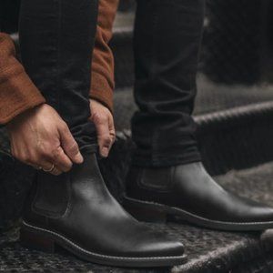 Thursday Company Duke Chrome Leather Slip On Contrast Stitch Boots Black